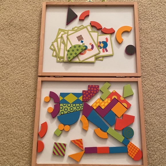 Toy - Picture 2 of 3